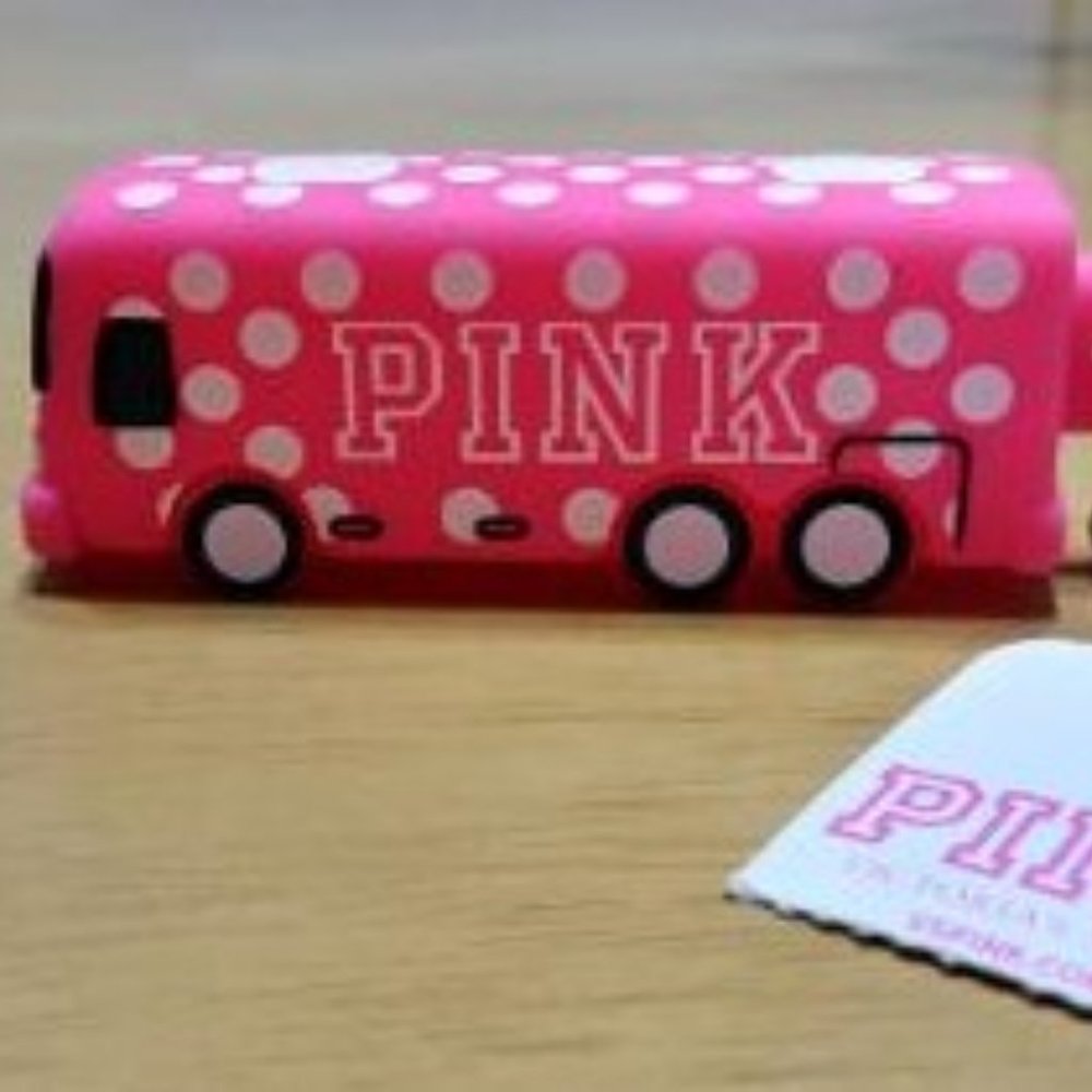 🚍 VS PINK TOUR BUS WITH TAG
